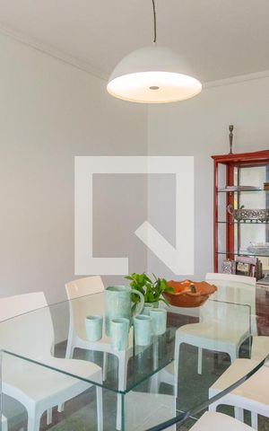 Casa de condomínio para alugar com 1400m², 8 quartos e 4 vagas Casa de condomínio para alugar com 1400m², 8 quartos e 4 vagasCozinha