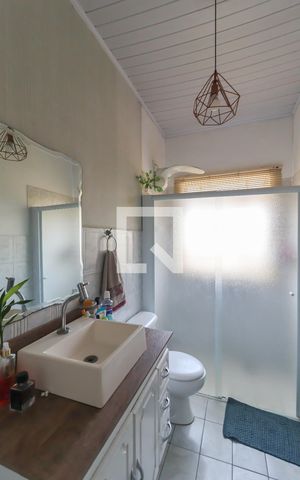 Casa à venda com 125m², 3 quartos e 3 vagas Casa à venda com 125m², 3 quartos e 3 vagasBanheiro casa 2