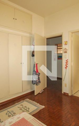 Casa à venda com 367m², 2 quartos e 2 vagas Casa à venda com 367m², 2 quartos e 2 vagasQuarto 2