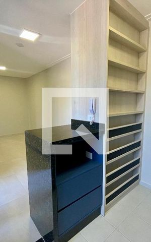 Apartamento à venda com 54m², 2 quartos e 1 vaga Apartamento à venda com 54m², 2 quartos e 1 vagaCozinha