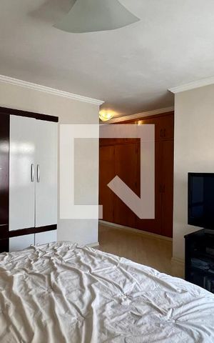 Apartamento para alugar com 201m², 3 quartos e 2 vagas Apartamento para alugar com 201m², 3 quartos e 2 vagasSuíte