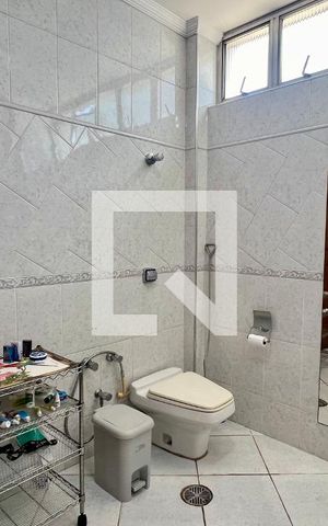 Apartamento para alugar com 201m², 3 quartos e 2 vagas Apartamento para alugar com 201m², 3 quartos e 2 vagasBanheiro