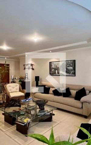 Apartamento para alugar com 201m², 3 quartos e 2 vagas Apartamento para alugar com 201m², 3 quartos e 2 vagasSala