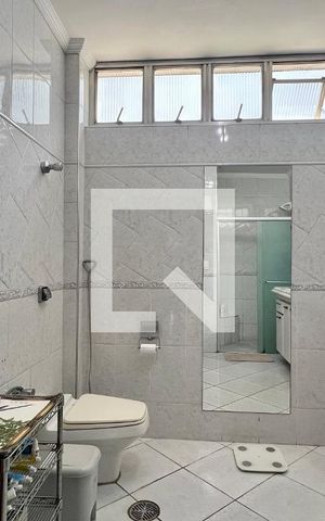 Apartamento para alugar com 201m², 3 quartos e 2 vagas Apartamento para alugar com 201m², 3 quartos e 2 vagasBanheiro