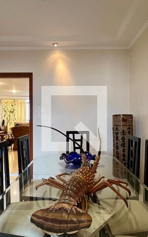 Apartamento para alugar com 201m², 3 quartos e 2 vagas Apartamento para alugar com 201m², 3 quartos e 2 vagasSala de Jantar