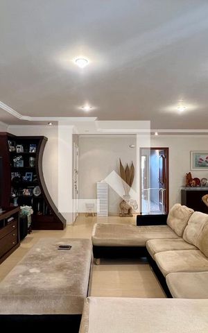Apartamento para alugar com 201m², 3 quartos e 2 vagas Apartamento para alugar com 201m², 3 quartos e 2 vagasSala