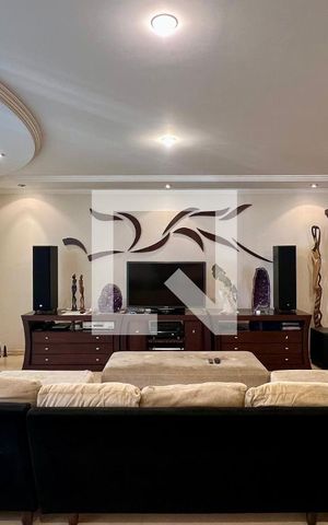 Apartamento para alugar com 201m², 3 quartos e 2 vagas Apartamento para alugar com 201m², 3 quartos e 2 vagasSala