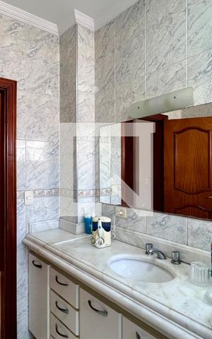 Apartamento para alugar com 201m², 3 quartos e 2 vagas Apartamento para alugar com 201m², 3 quartos e 2 vagasBanheiro da Suíte