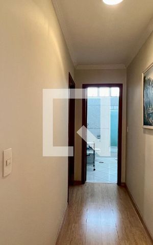 Apartamento para alugar com 201m², 3 quartos e 2 vagas Apartamento para alugar com 201m², 3 quartos e 2 vagasCorredor