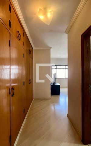 Apartamento para alugar com 201m², 3 quartos e 2 vagas Apartamento para alugar com 201m², 3 quartos e 2 vagasSuíte