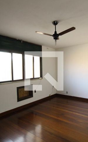 Casa à venda com 410m², 4 quartos e 5 vagasQuarto 1
