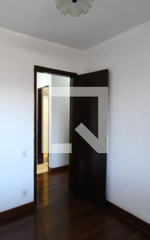 Casa à venda com 410m², 4 quartos e 5 vagasQuarto 3