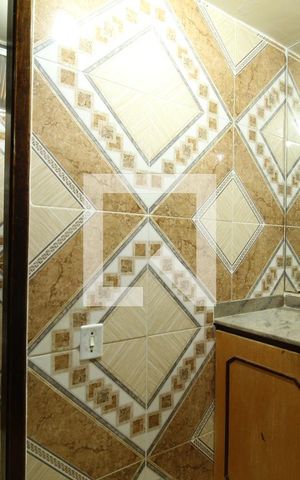 Casa à venda com 410m², 4 quartos e 5 vagasBanheiro da suíte