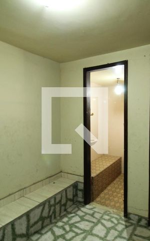 Casa à venda com 410m², 4 quartos e 5 vagasDependência - Quarto