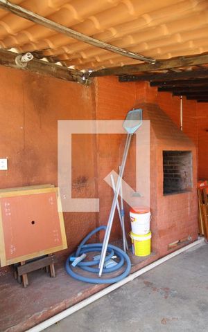 Casa à venda com 410m², 4 quartos e 5 vagasQuintal - Churrasqueira