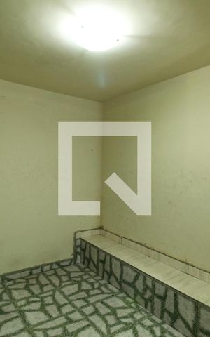 Casa à venda com 410m², 4 quartos e 5 vagasDependência - Quarto