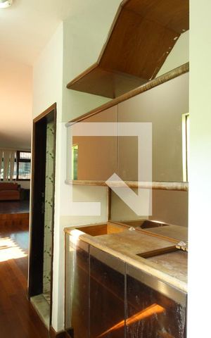 Casa à venda com 410m², 4 quartos e 5 vagasCorredor