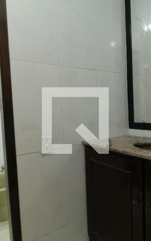 Casa à venda com 410m², 4 quartos e 5 vagasBanheiro social