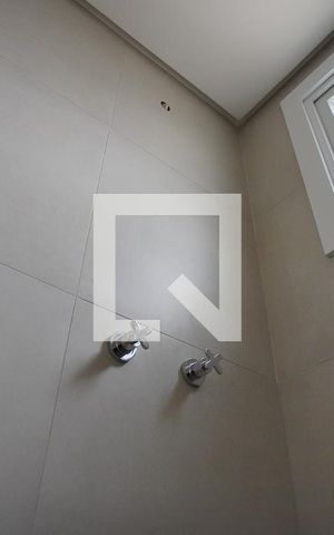 Apartamento à venda com 54m², 1 quarto e 2 vagasBanheiro da Suíte