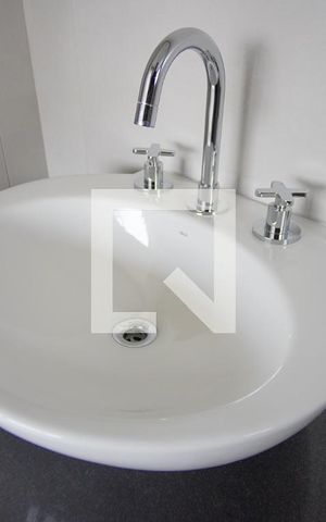 Apartamento à venda com 54m², 1 quarto e 2 vagasBanheiro da Suíte