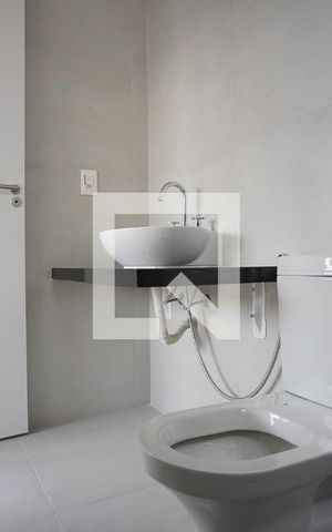 Apartamento à venda com 54m², 1 quarto e 2 vagasBanheiro da Suíte