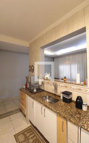 Casa à venda com 200m², 6 quartos e 2 vagasCozinha