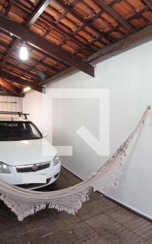 Casa à venda com 200m², 6 quartos e 2 vagasArea de Serviço
