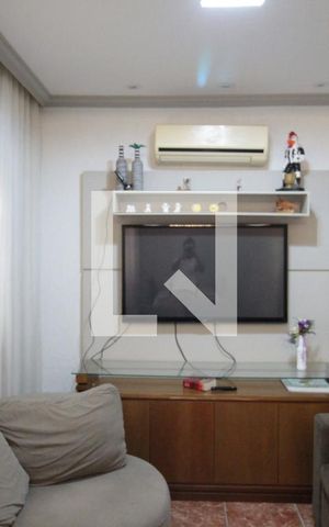 Casa à venda com 200m², 6 quartos e 2 vagasSala