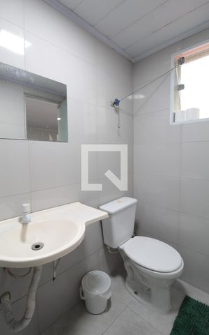 Casa à venda com 200m², 6 quartos e 2 vagasCasa 2 | Banheiro Social