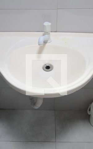Casa à venda com 200m², 6 quartos e 2 vagasCasa 2 | Banheiro Social