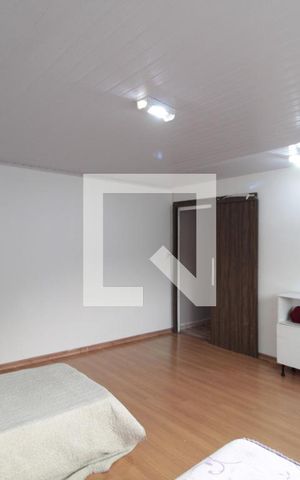 Casa à venda com 200m², 6 quartos e 2 vagasCasa 2 | Quarto 1