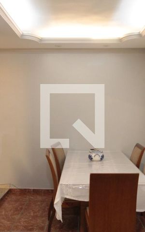 Casa à venda com 200m², 6 quartos e 2 vagasSala