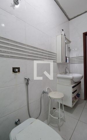 Casa à venda com 200m², 6 quartos e 2 vagasBanheiro da Suite