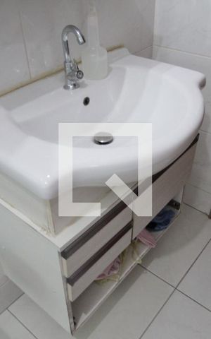 Casa à venda com 200m², 6 quartos e 2 vagasBanheiro da Suite