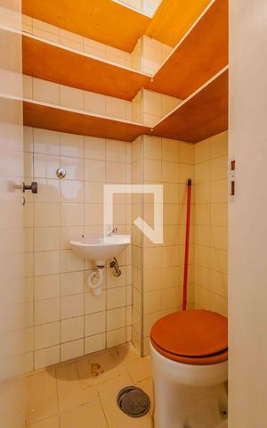 Apartamento à venda com 66m², 2 quartos e 1 vagaÁrea de Serviço - Banheiro