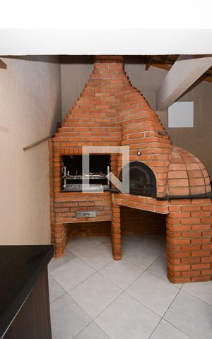 Casa à venda com 210m², 4 quartos e 5 vagasQuintal - churrasqueira