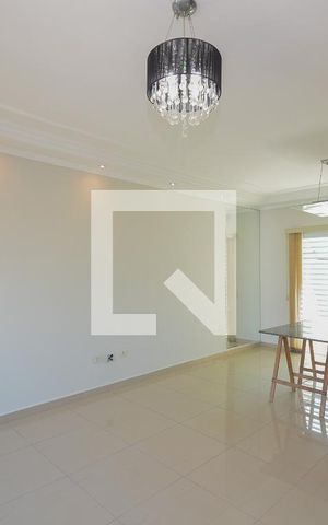 Casa à venda com 210m², 4 quartos e 5 vagasSala 