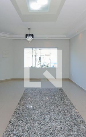 Casa à venda com 210m², 4 quartos e 5 vagasSala 