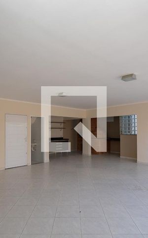 Casa à venda com 210m², 4 quartos e 5 vagasGaragem