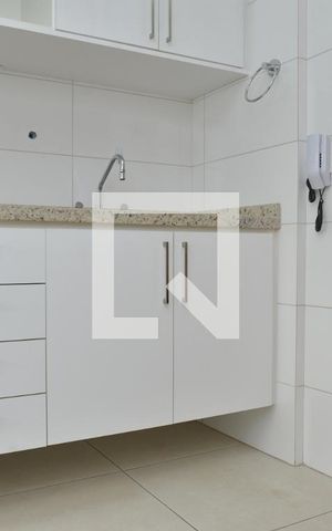 Apartamento para alugar com 78m², 2 quartos e 2 vagasCozinha - Armários
