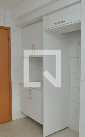 Apartamento para alugar com 78m², 2 quartos e 2 vagasCozinha