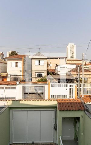 Casa à venda com 300m², 3 quartos e 5 vagas Casa à venda com 300m², 3 quartos e 5 vagasVista da Varanda da Suíte 1