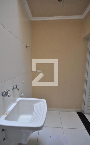 Casa de condomínio à venda com 60m², 2 quartos e 1 vagaLavanderia