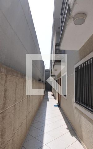 Casa de condomínio à venda com 60m², 2 quartos e 1 vagaÁrea comum