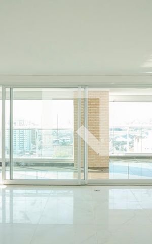 Apartamento à venda com 264m², 4 quartos e 4 vagasSala