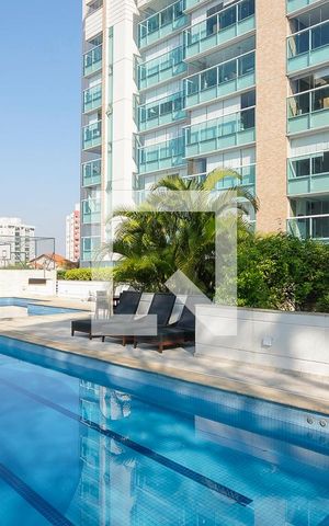 Apartamento à venda com 264m², 4 quartos e 4 vagasPiscina