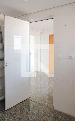 Apartamento à venda com 264m², 4 quartos e 4 vagasÁrea de serviço