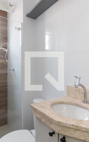 Apartamento para alugar com 36m², 2 quartos e sem vagaBanheiro
