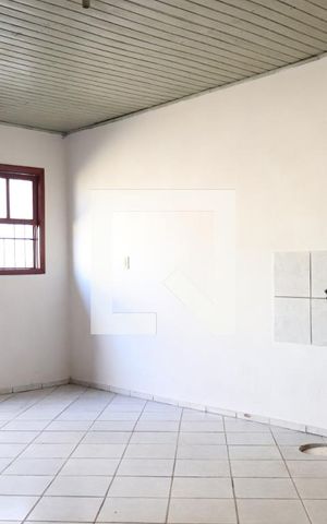 Casa à venda com 65m², 2 quartos e 1 vagaSala e cozinha