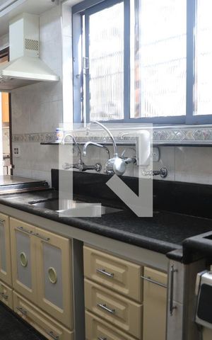 Casa para alugar com 140m², 3 quartos e 3 vagasCozinha